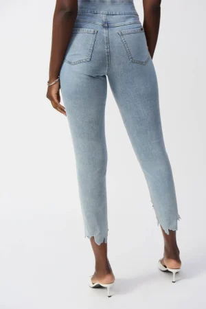 Joseph Ribkoff PANTS|Slim Fit Pull-On Jeans | Light Blue Denim